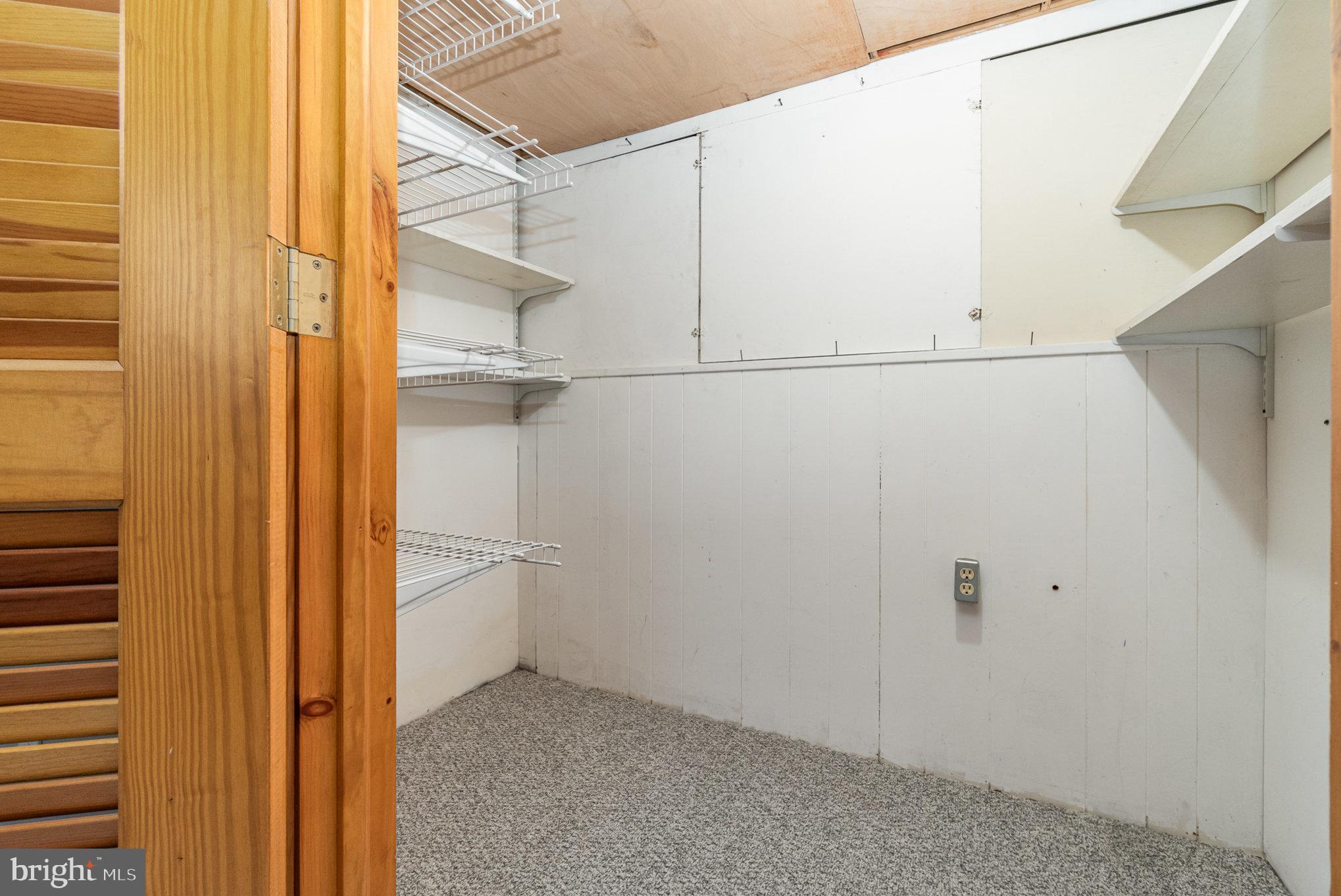 LENKER MANOR - Residential