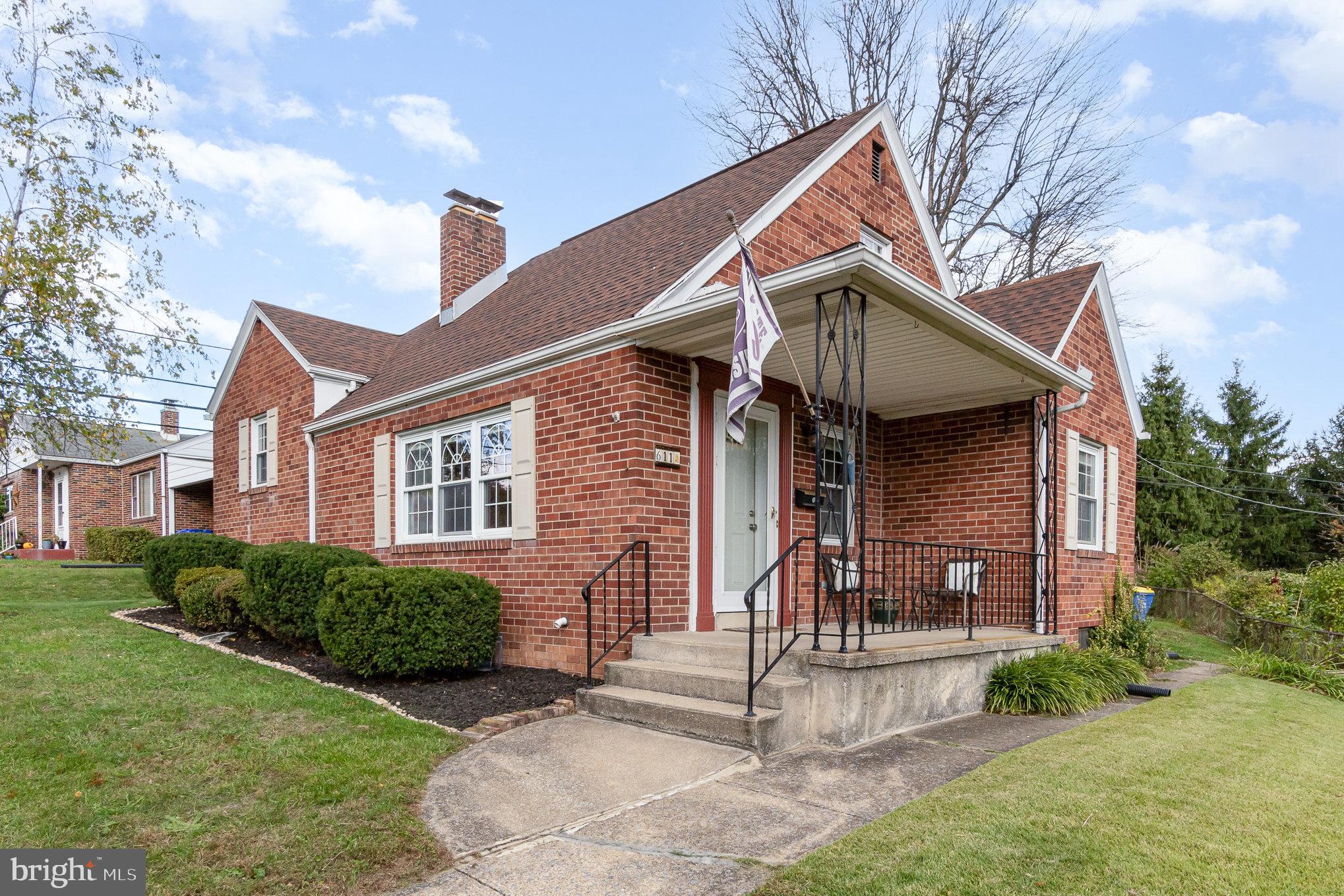 LENKER MANOR - Residential
