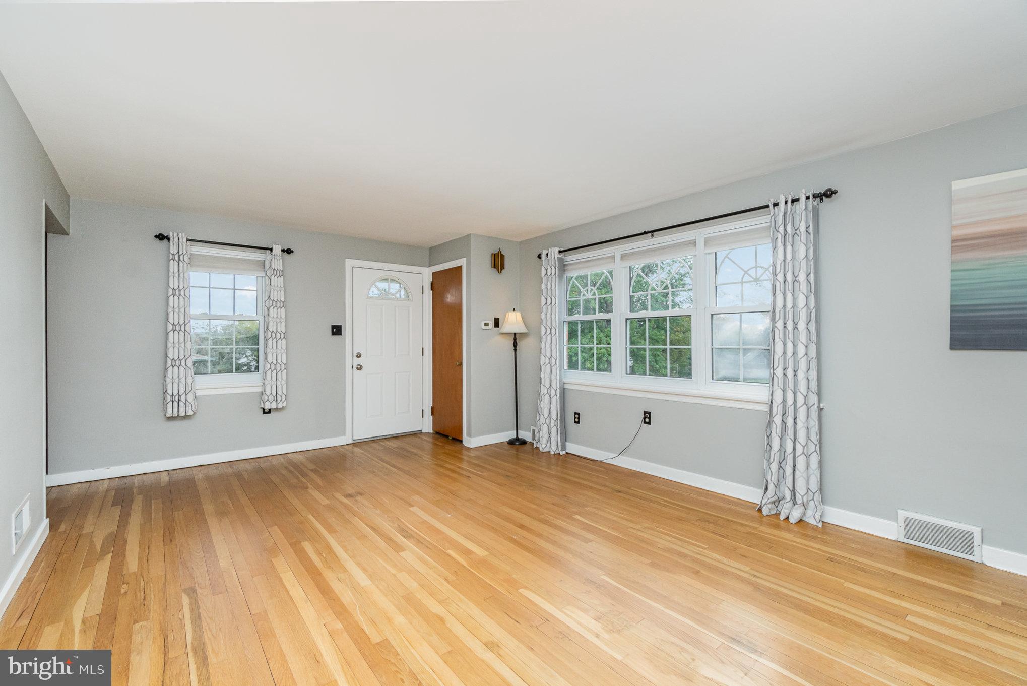 LENKER MANOR - Residential