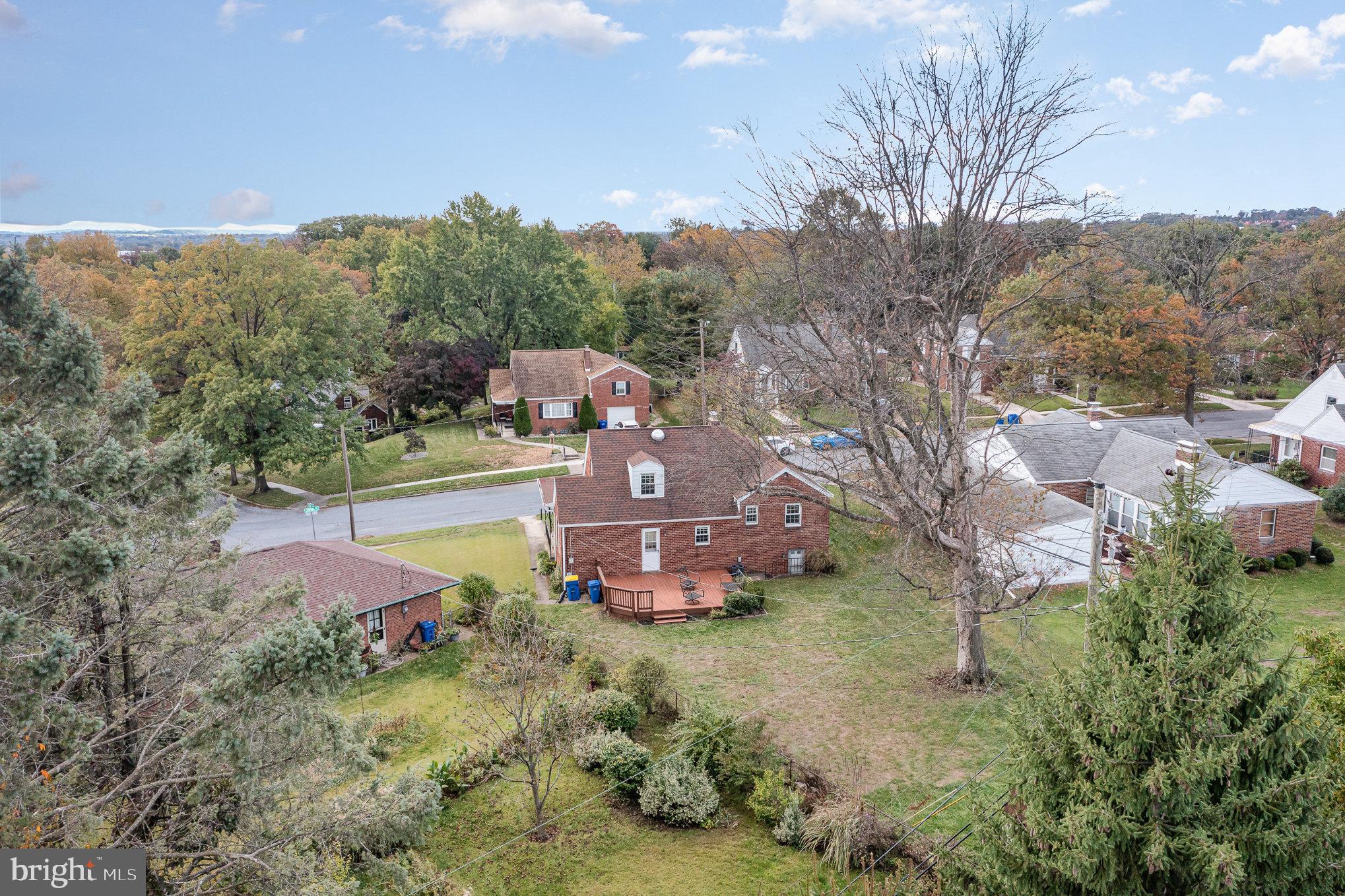 LENKER MANOR - Residential