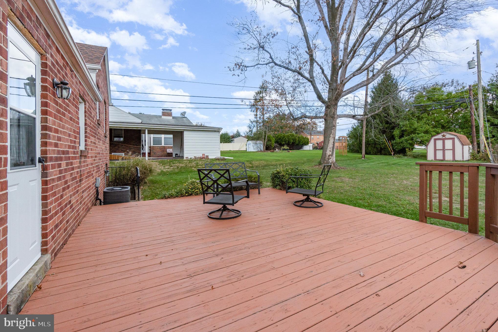 LENKER MANOR - Residential