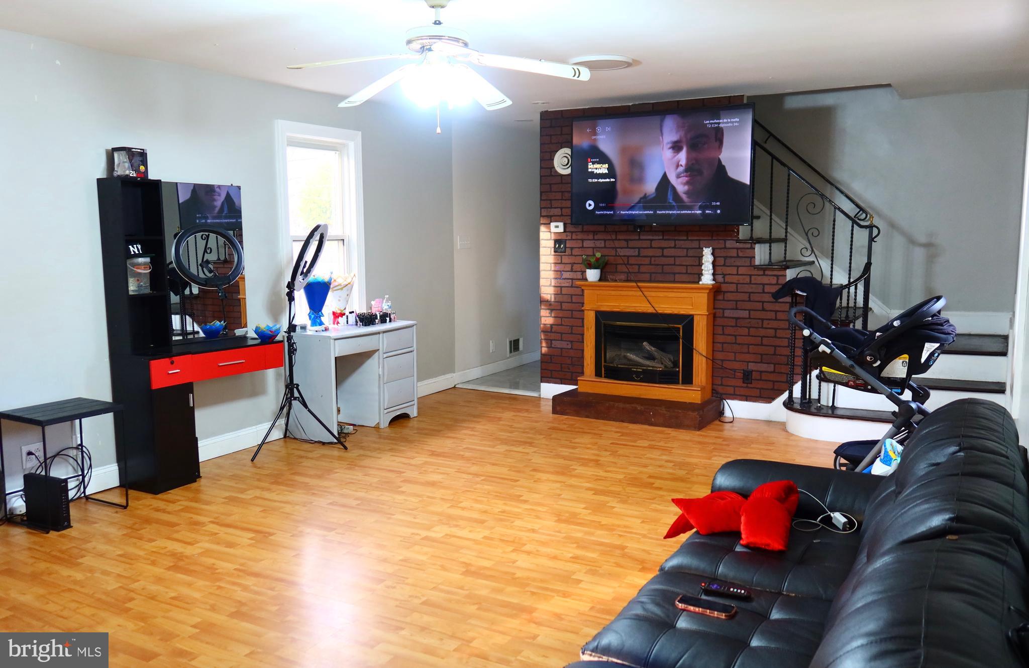 1012 FRANKLIN STREET