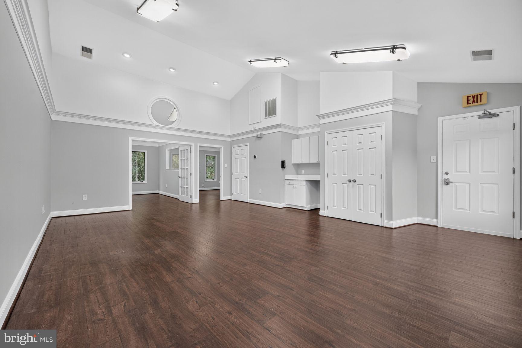 6153 FULLER COURT 8