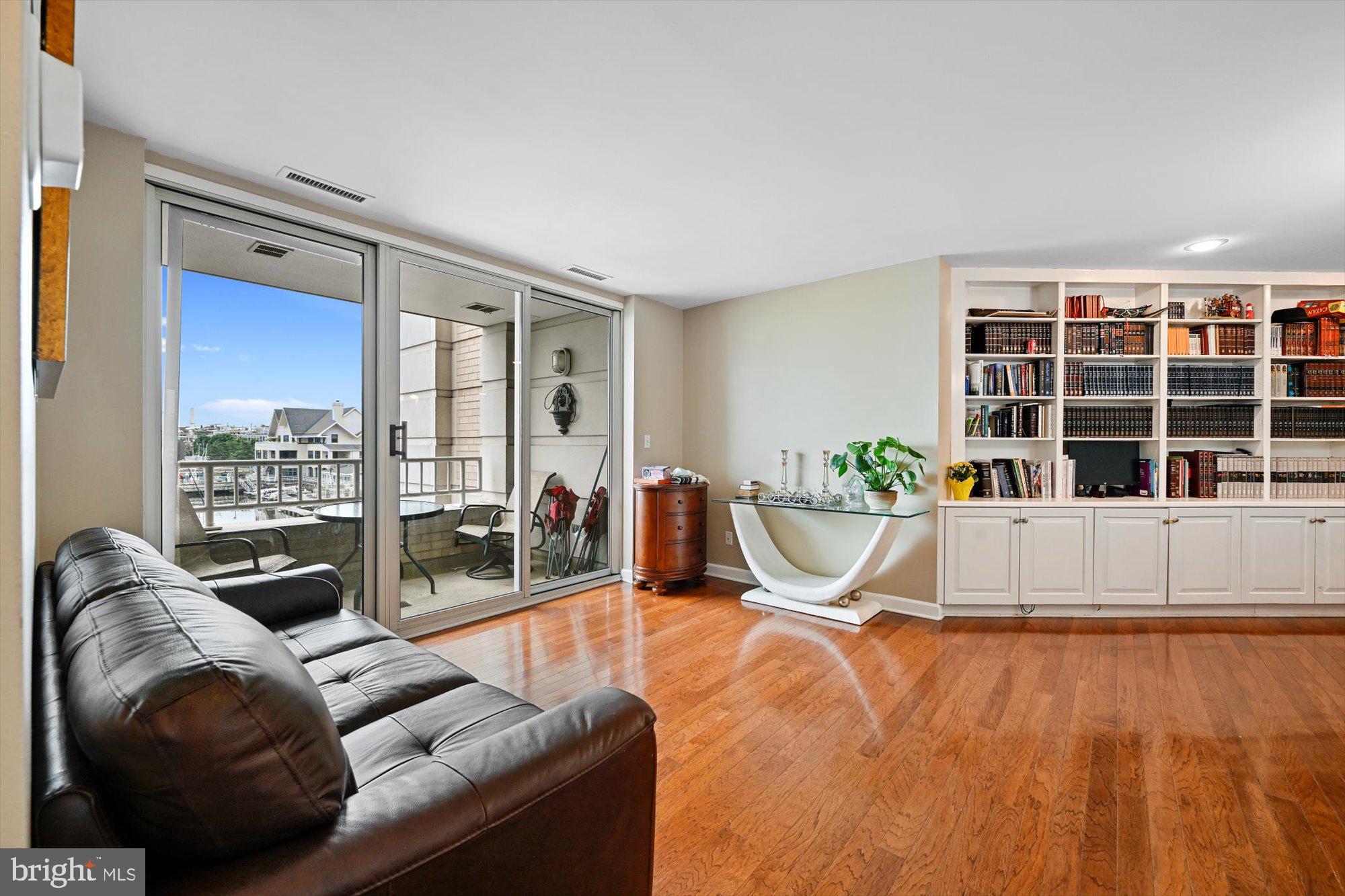 HARBORVIEW - Residential