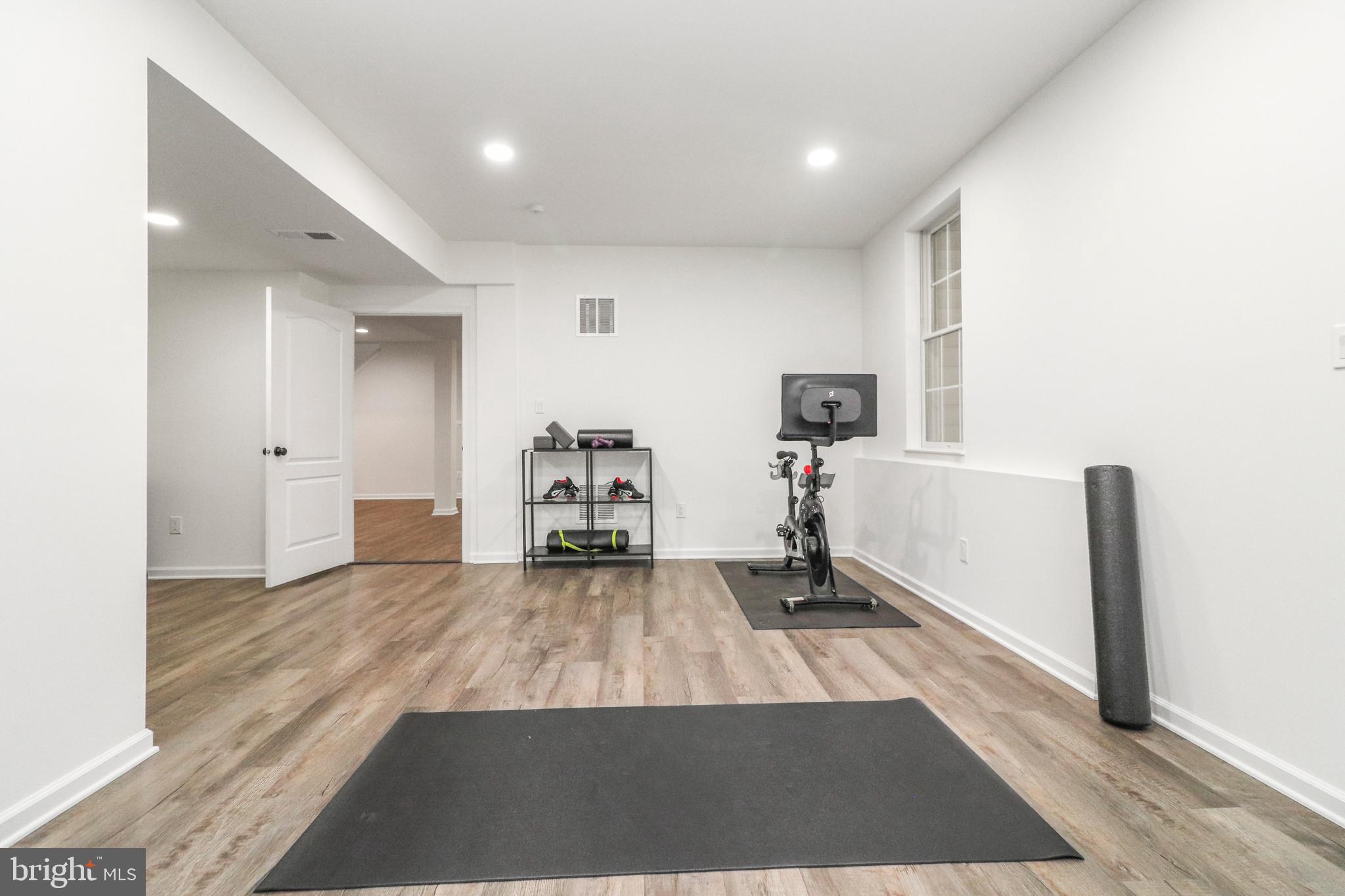 DOMINION VALLEY COUNTRY CLUB - Residential