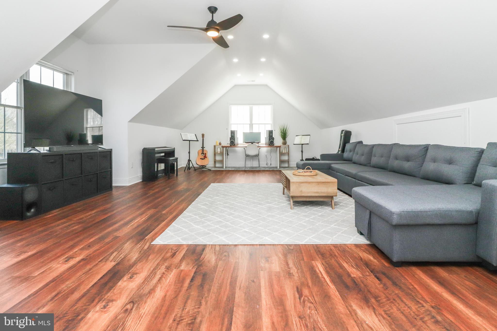 DOMINION VALLEY COUNTRY CLUB - Residential