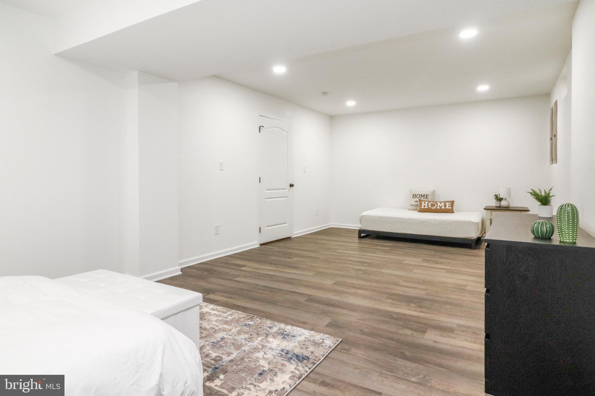 DOMINION VALLEY COUNTRY CLUB - Residential