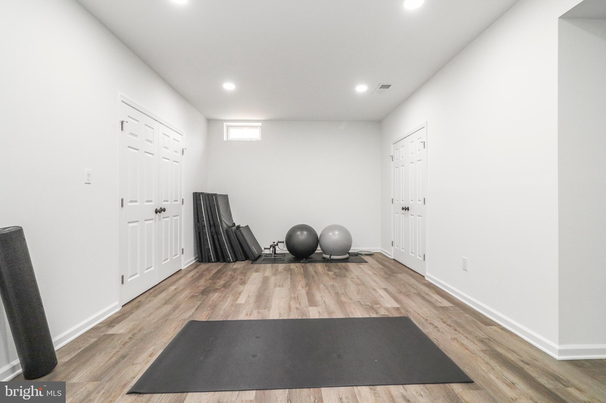 DOMINION VALLEY COUNTRY CLUB - Residential