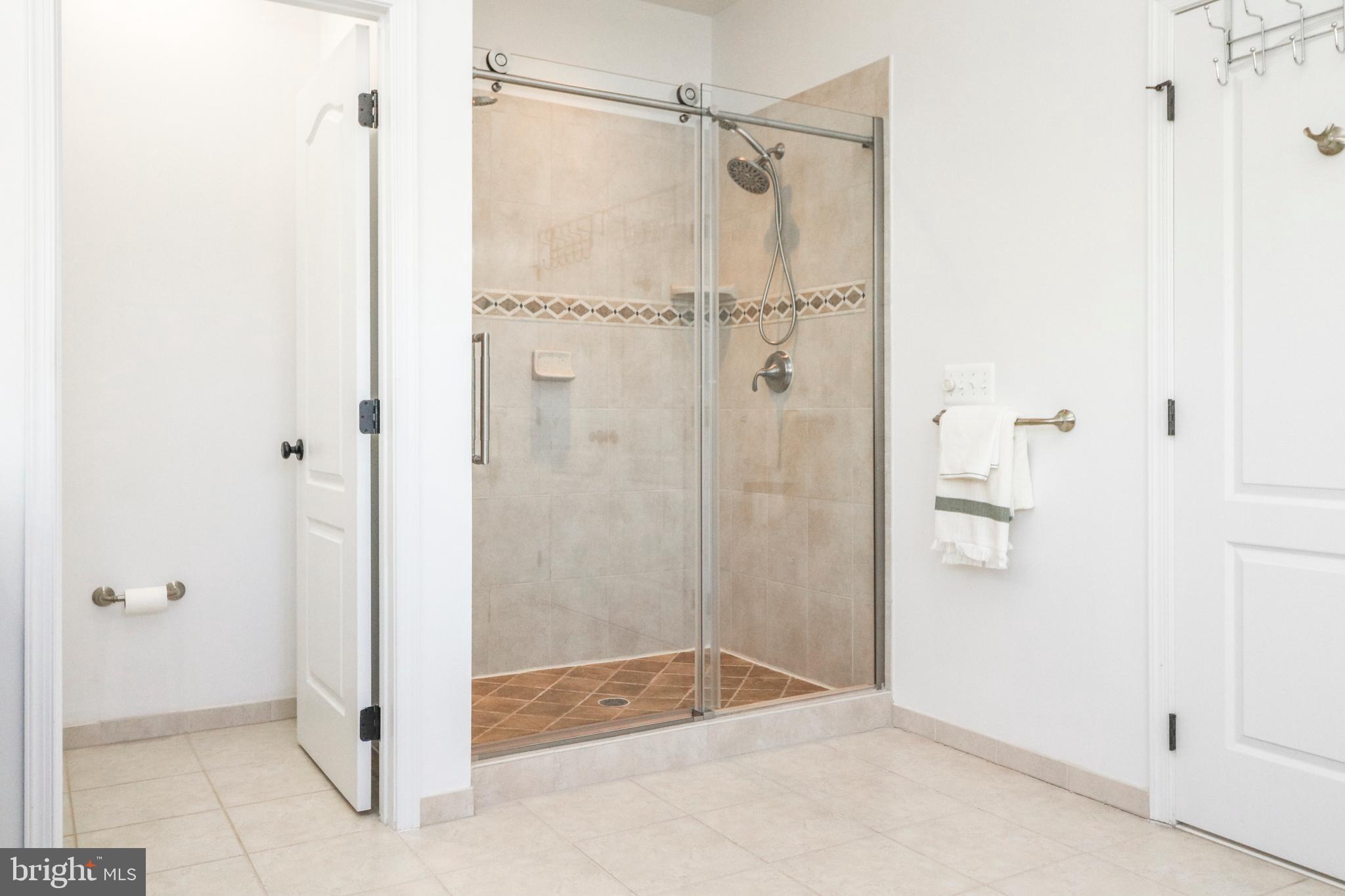 DOMINION VALLEY COUNTRY CLUB - Residential