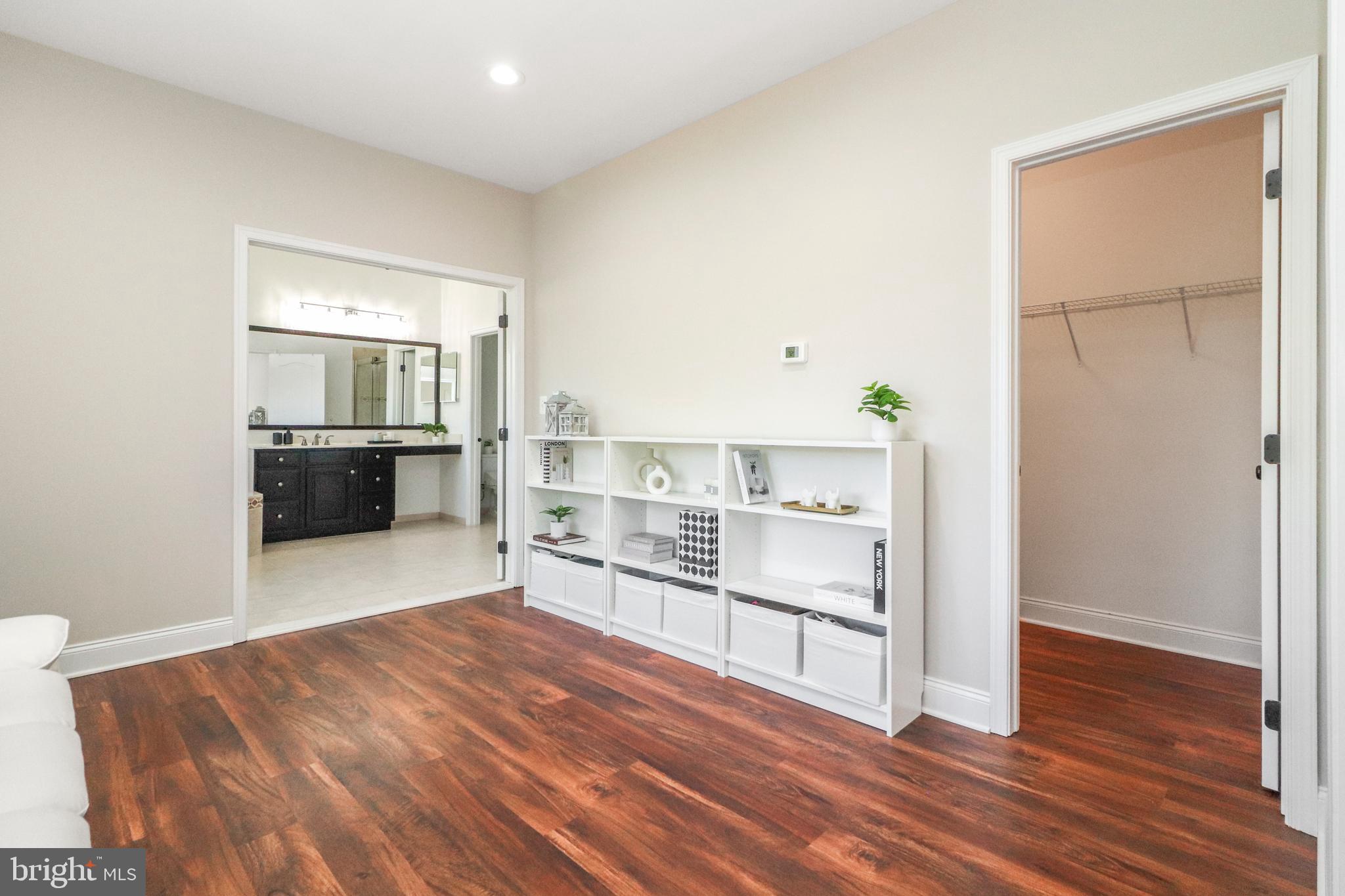 DOMINION VALLEY COUNTRY CLUB - Residential