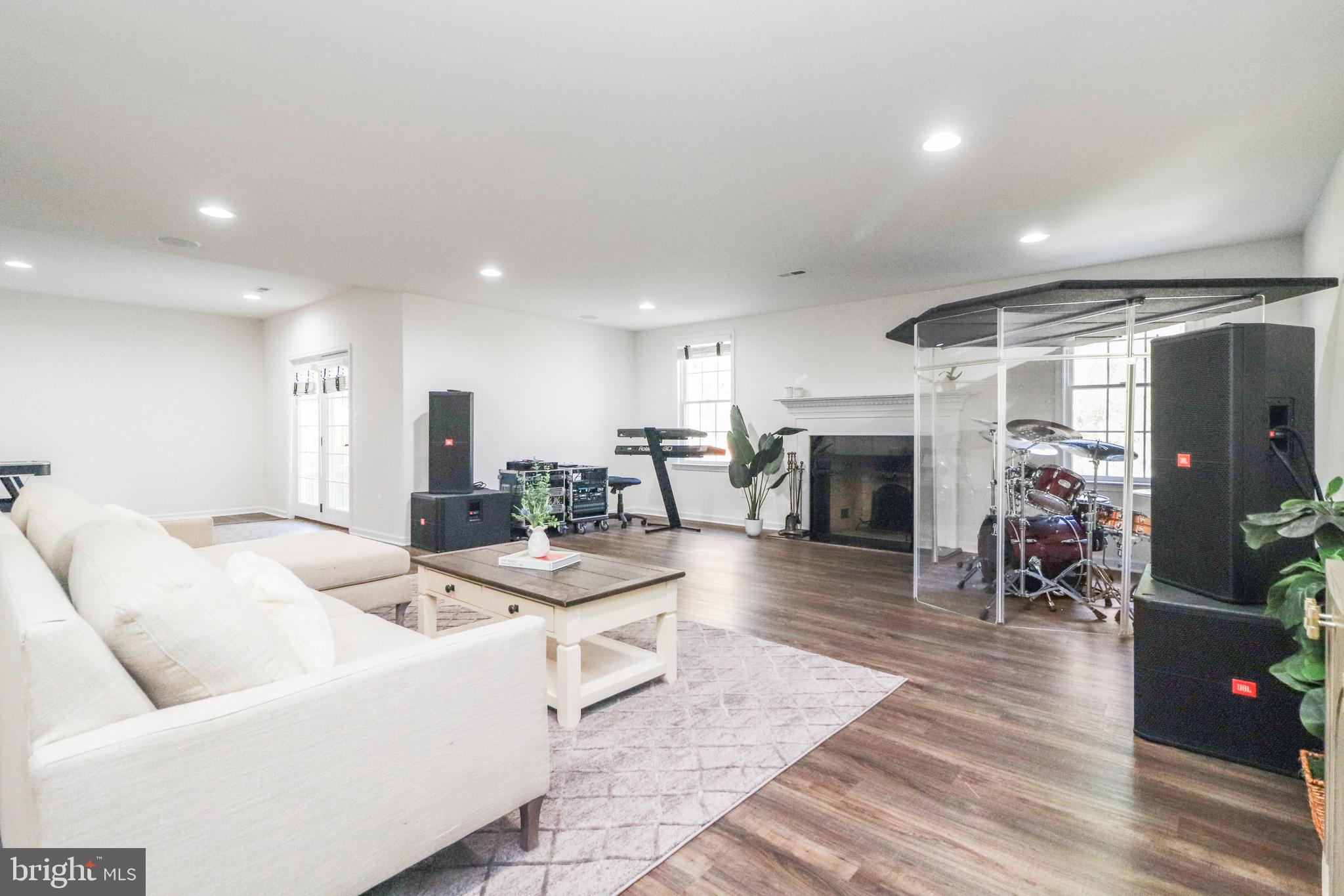 DOMINION VALLEY COUNTRY CLUB - Residential