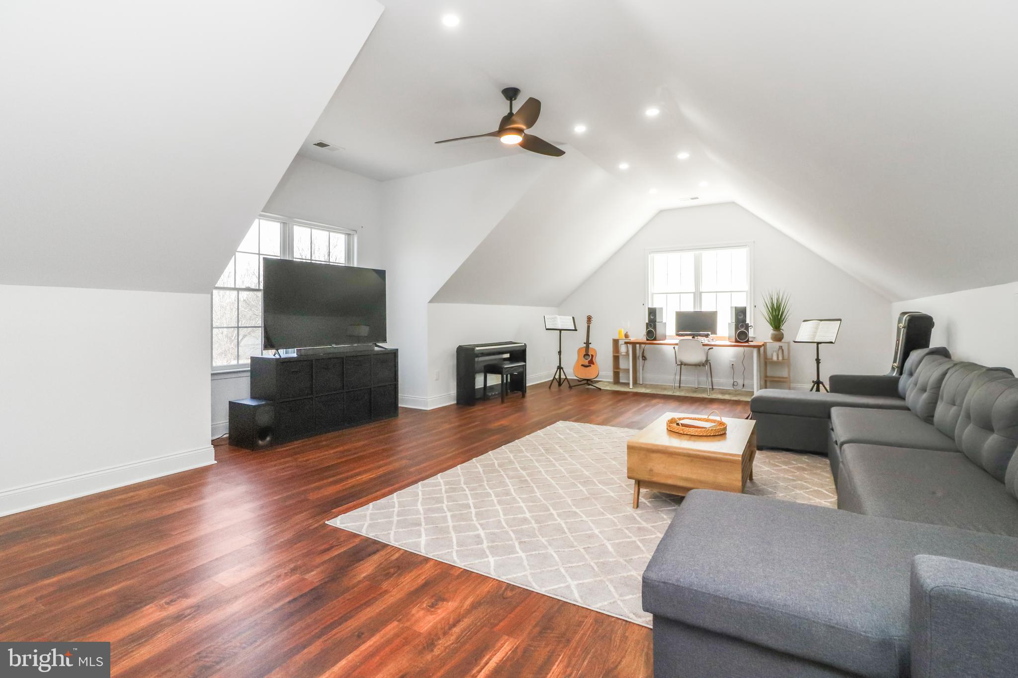 DOMINION VALLEY COUNTRY CLUB - Residential