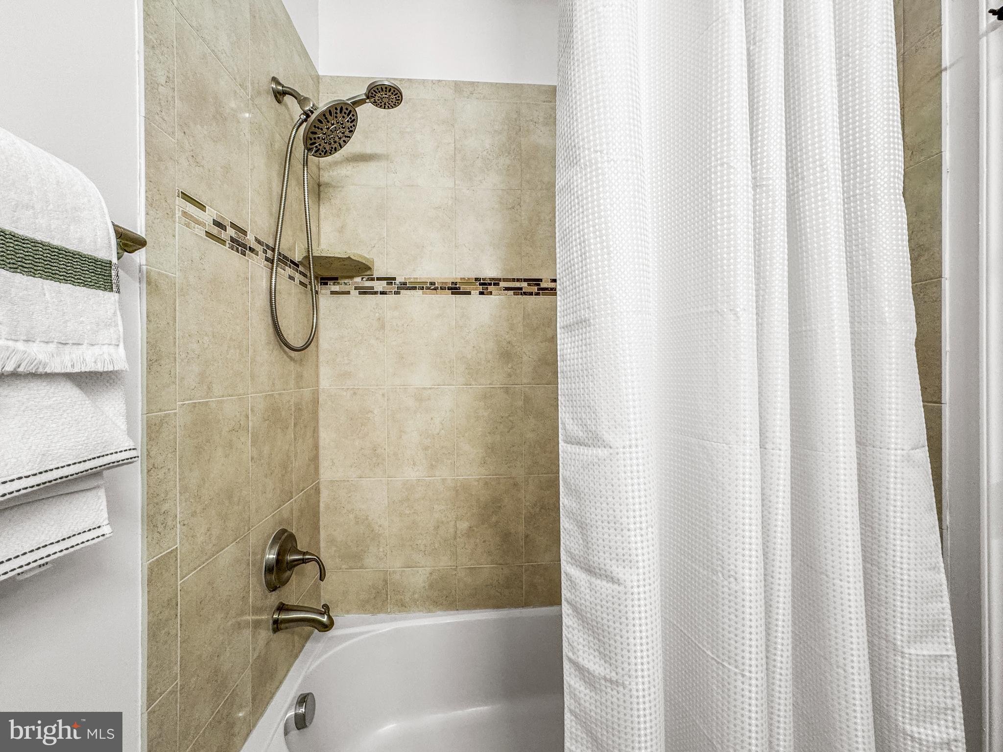 DOMINION VALLEY COUNTRY CLUB - Residential