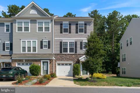 Townhouse For Rent - 44042 Eucalyptus Way<br/> CALIFORNIA, MD 20619