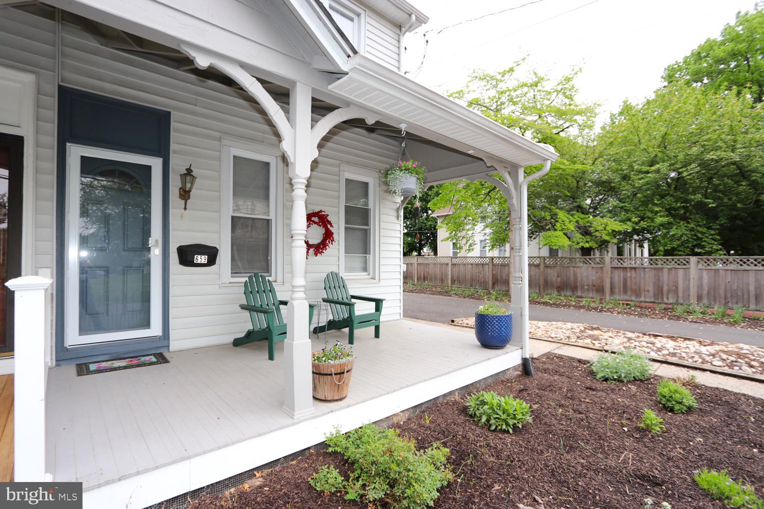 659 BELMONT AVENUE