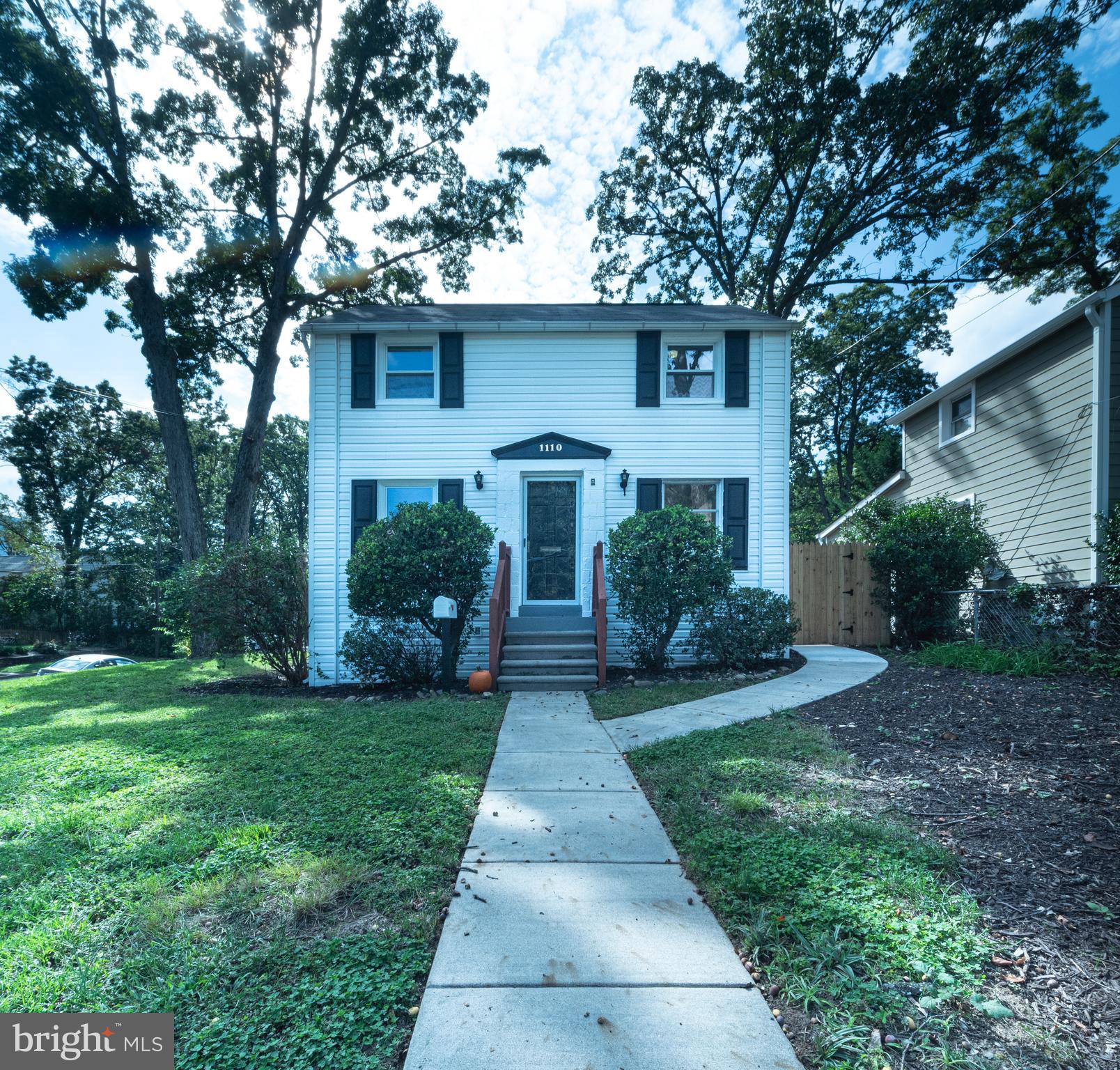 COLUMBIA FOREST - Residential Lease