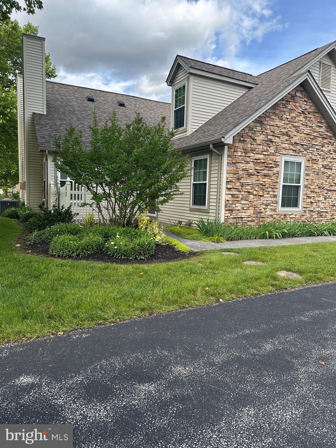 53 APPLE JACK LANE
