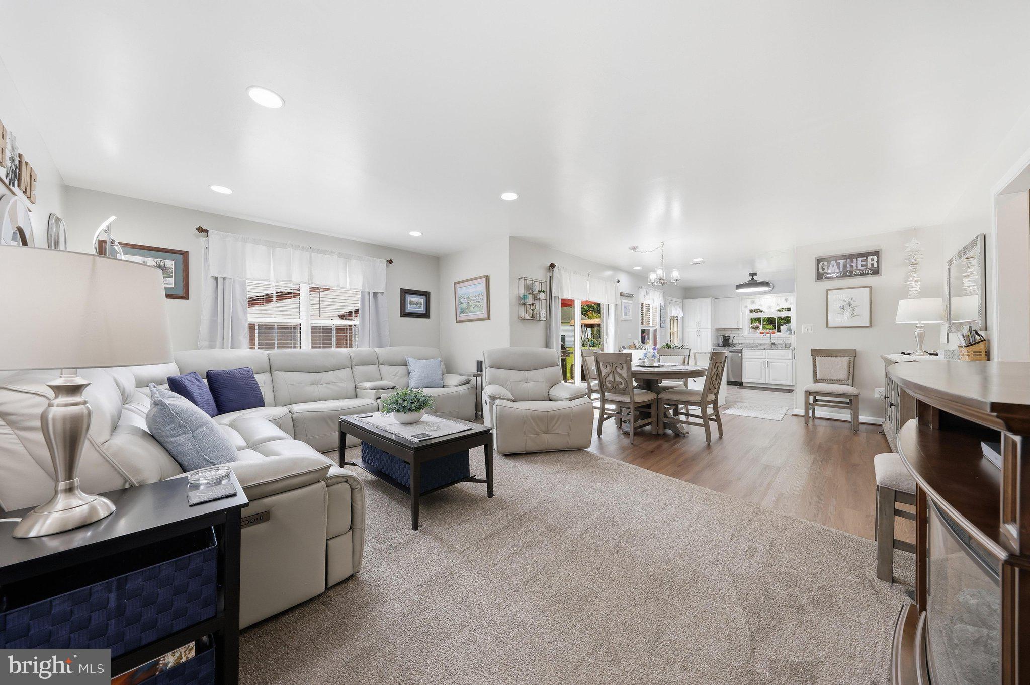 5679 BARBERRY COURT