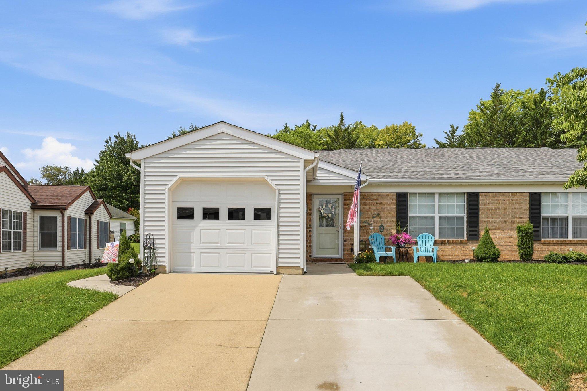 5679 BARBERRY COURT