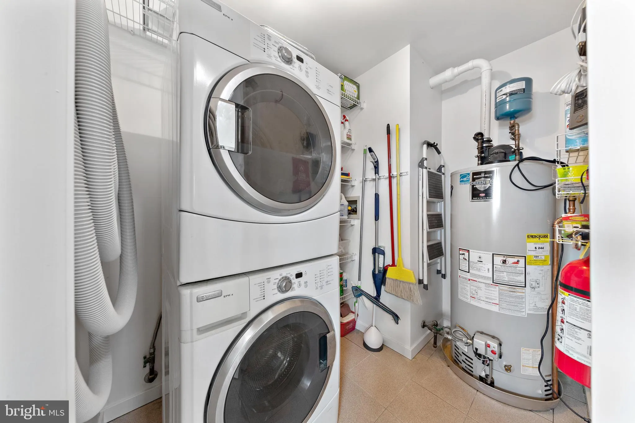 Manahawkin, New Jersey 08050, United States, 3 Bedrooms Bedrooms, ,2 BathroomsBathrooms,Residential,Active,206262