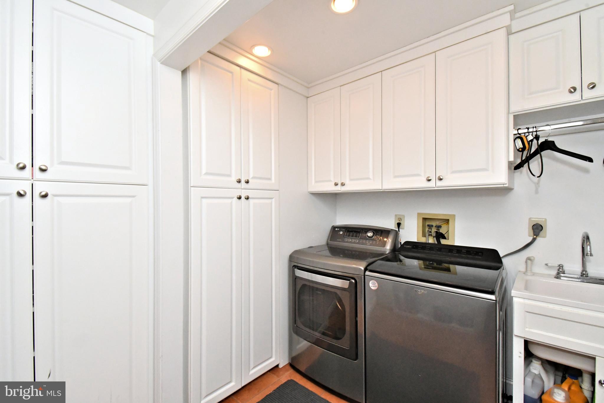 FOREST TRAIL ESTS - Residential