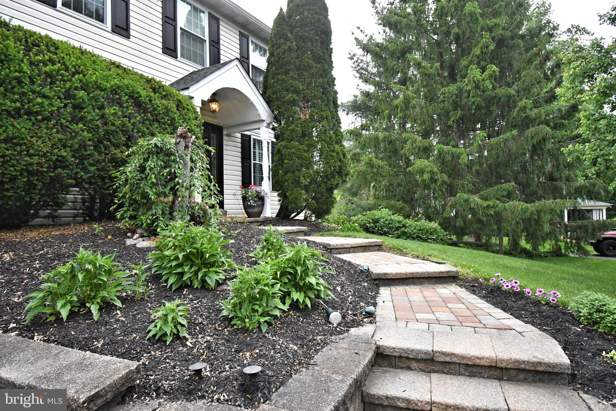 FOREST TRAIL ESTS - Residential