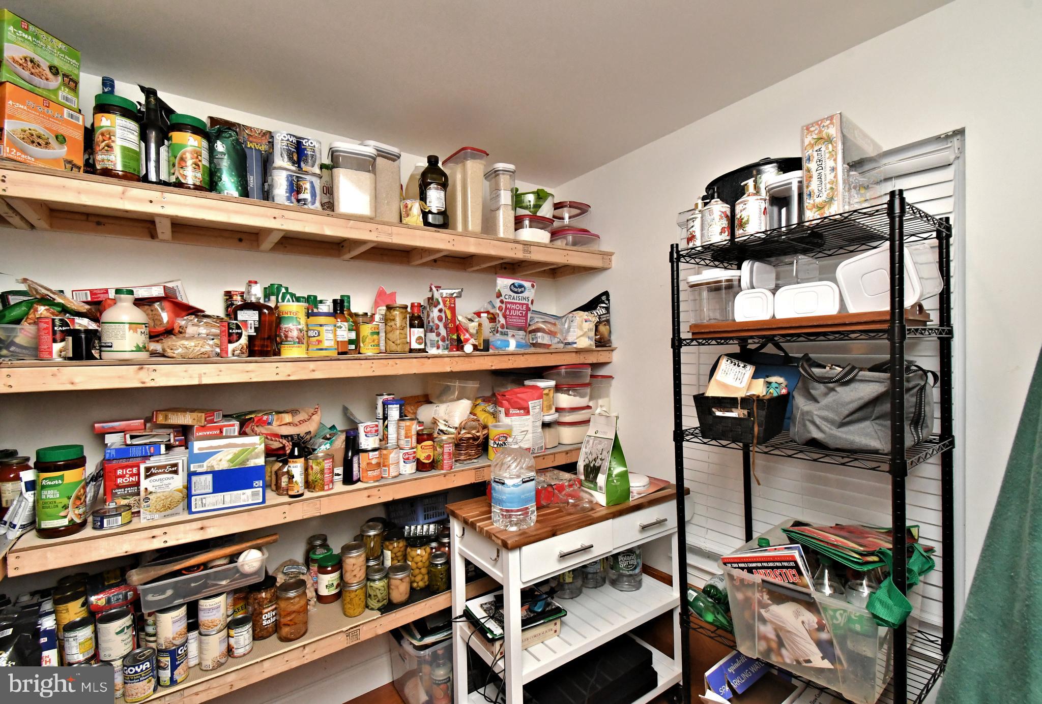 FOREST TRAIL ESTS - Residential