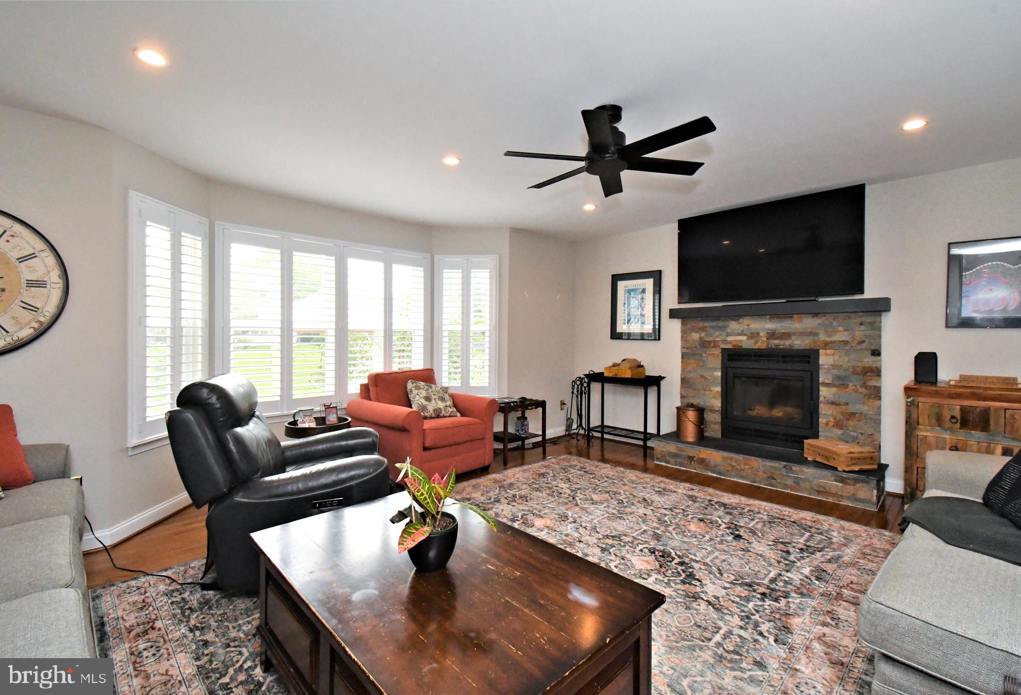 FOREST TRAIL ESTS - Residential