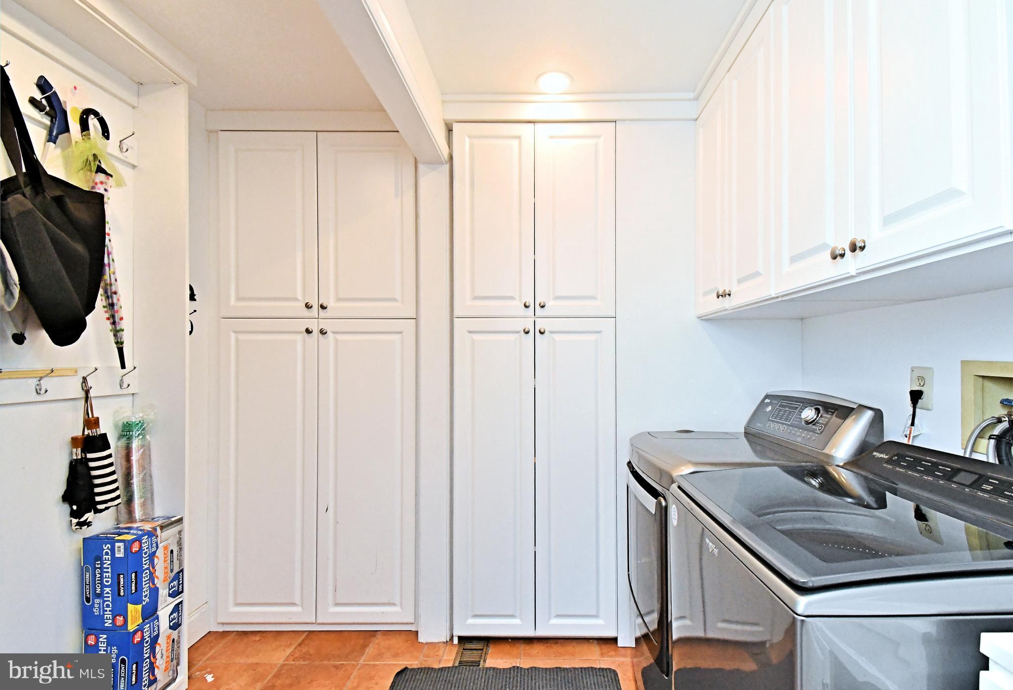 FOREST TRAIL ESTS - Residential