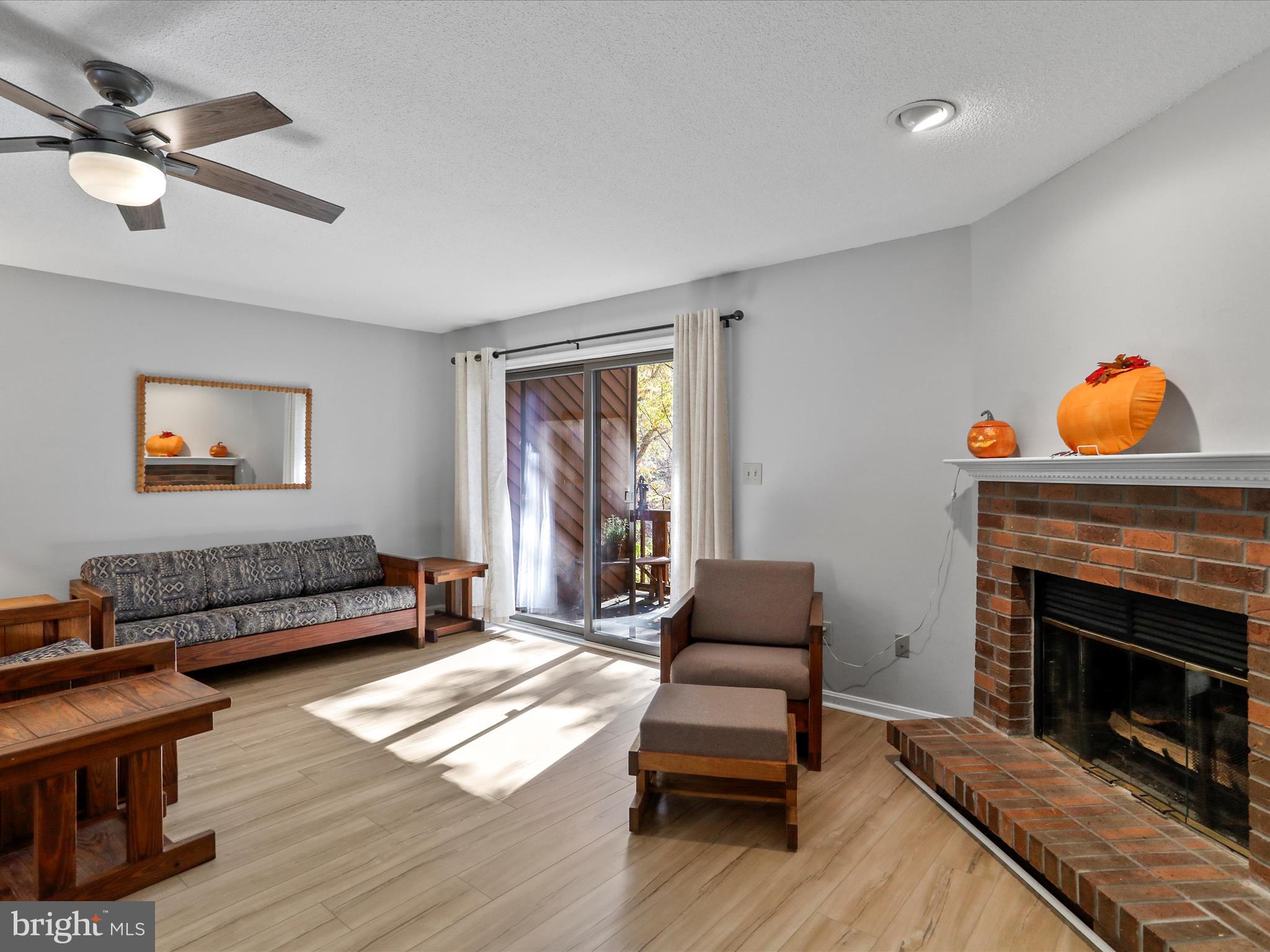 THE WOODS - Residential