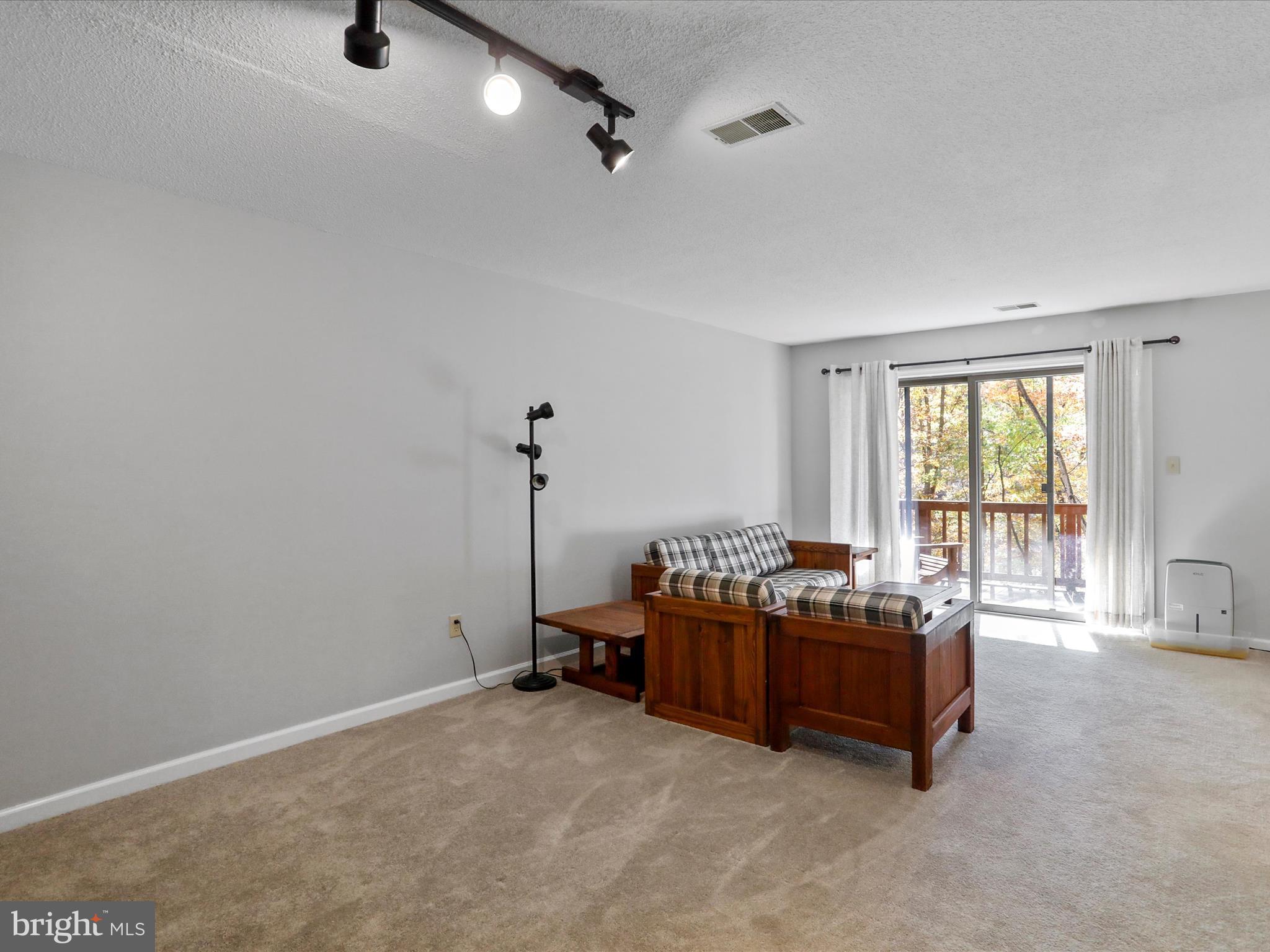 THE WOODS - Residential