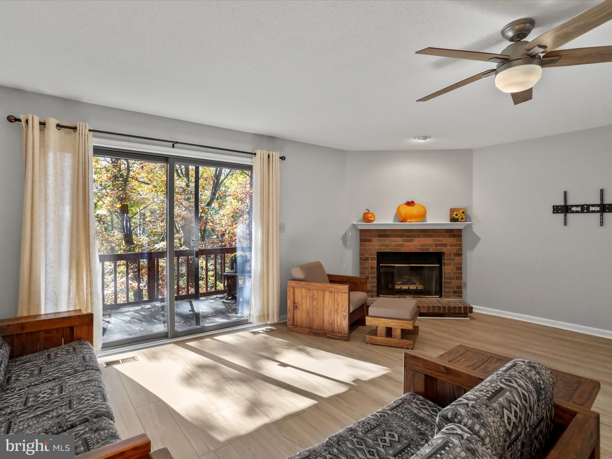 THE WOODS - Residential