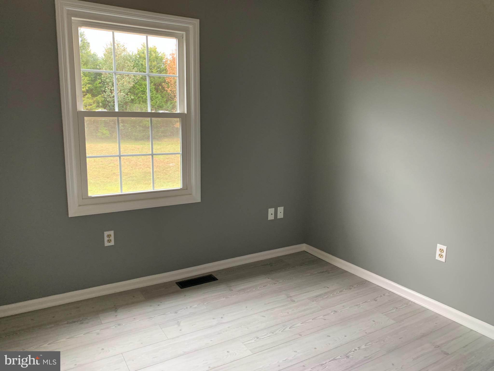 CRESTWOOD VILLAGE - Residential Lease