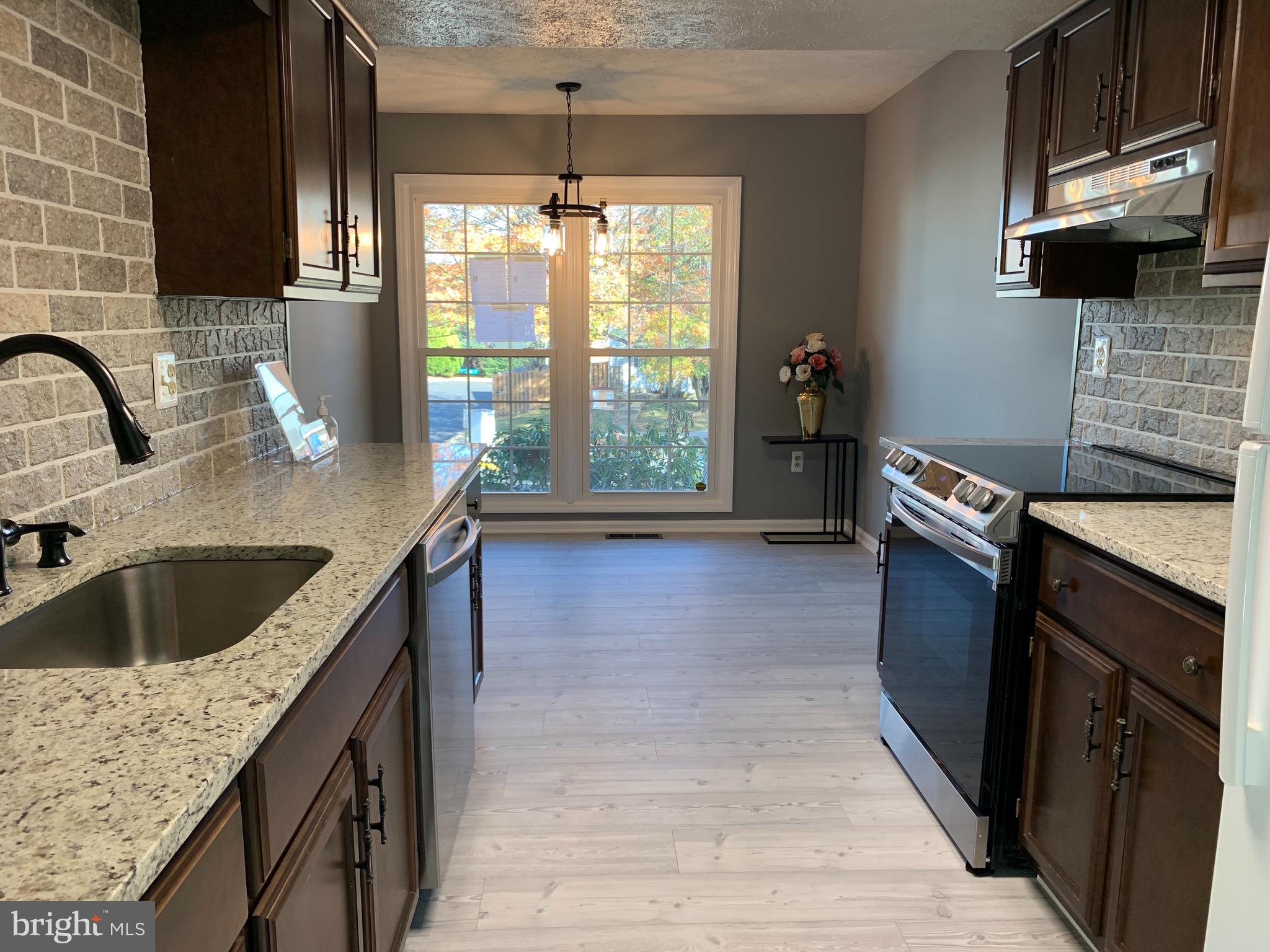 CRESTWOOD VILLAGE - Residential Lease