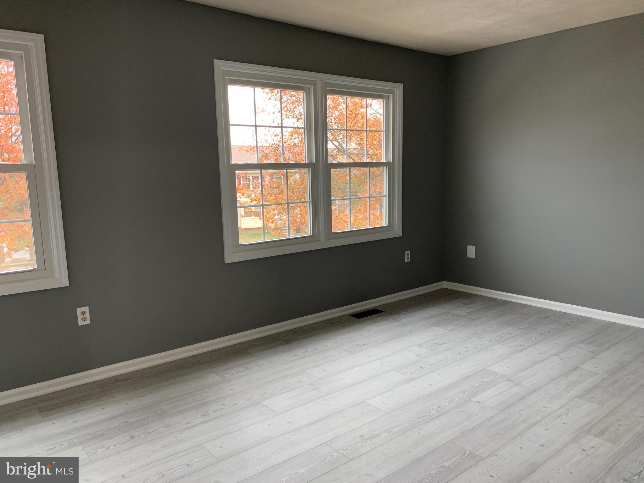 CRESTWOOD VILLAGE - Residential Lease