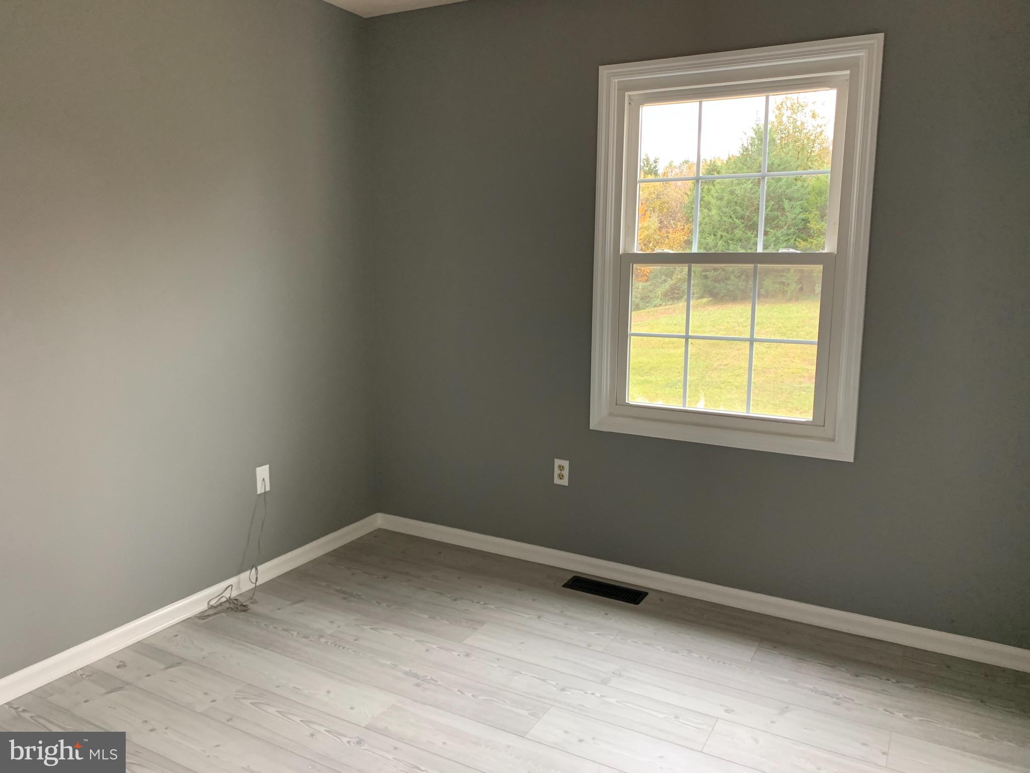 CRESTWOOD VILLAGE - Residential Lease