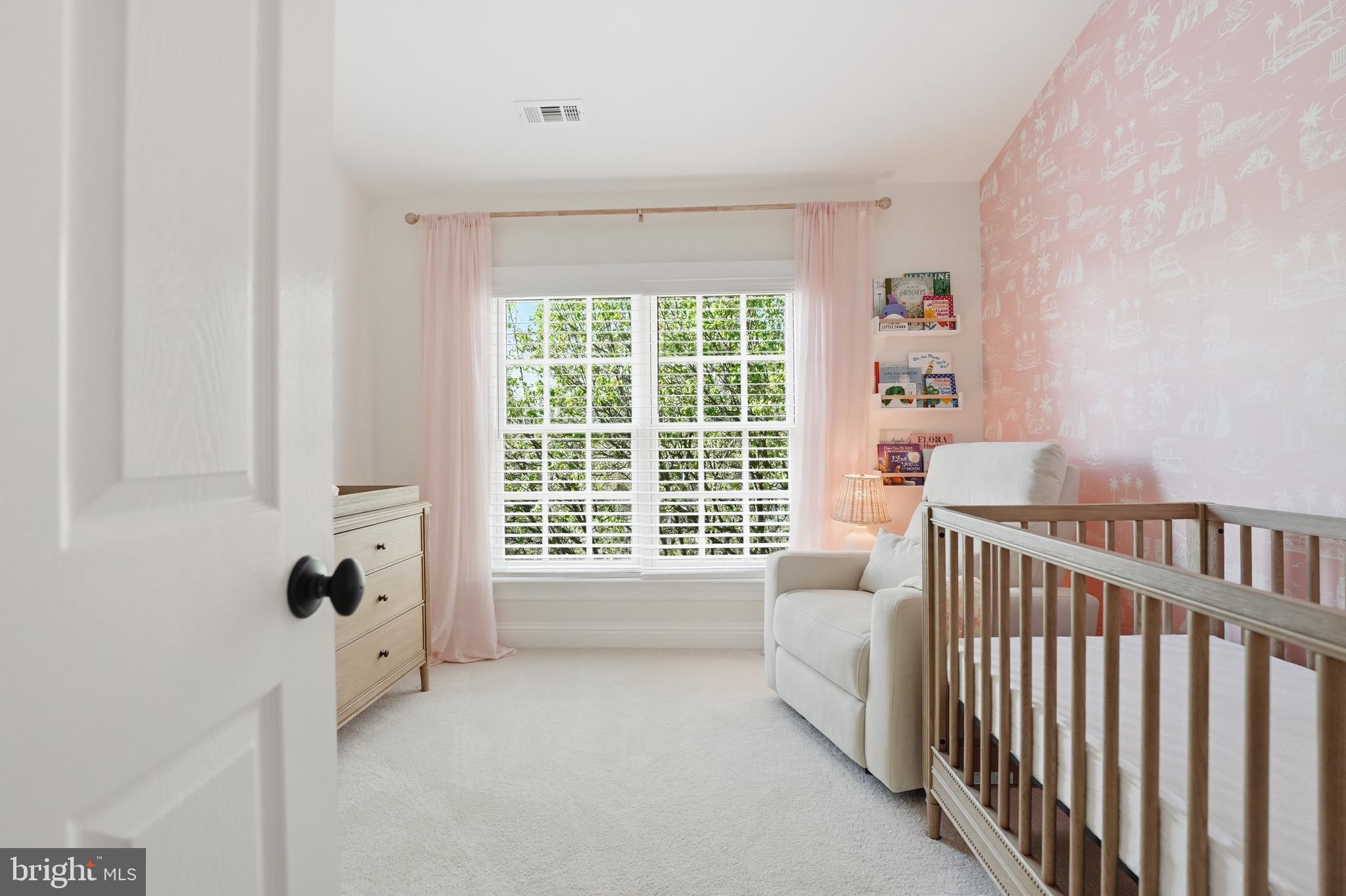 COURTHOUSE SQUARE - Residential