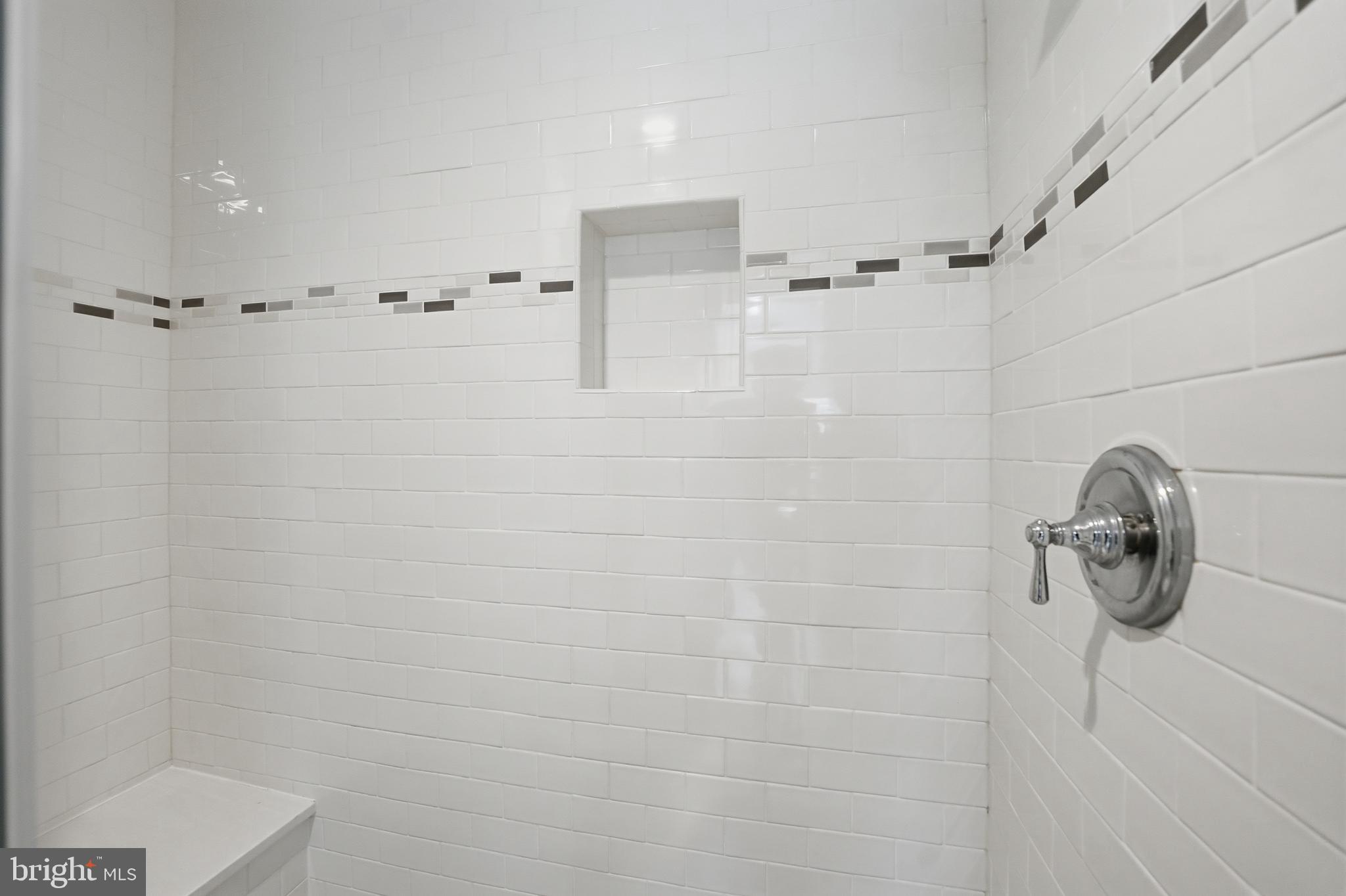 COURTHOUSE SQUARE - Residential