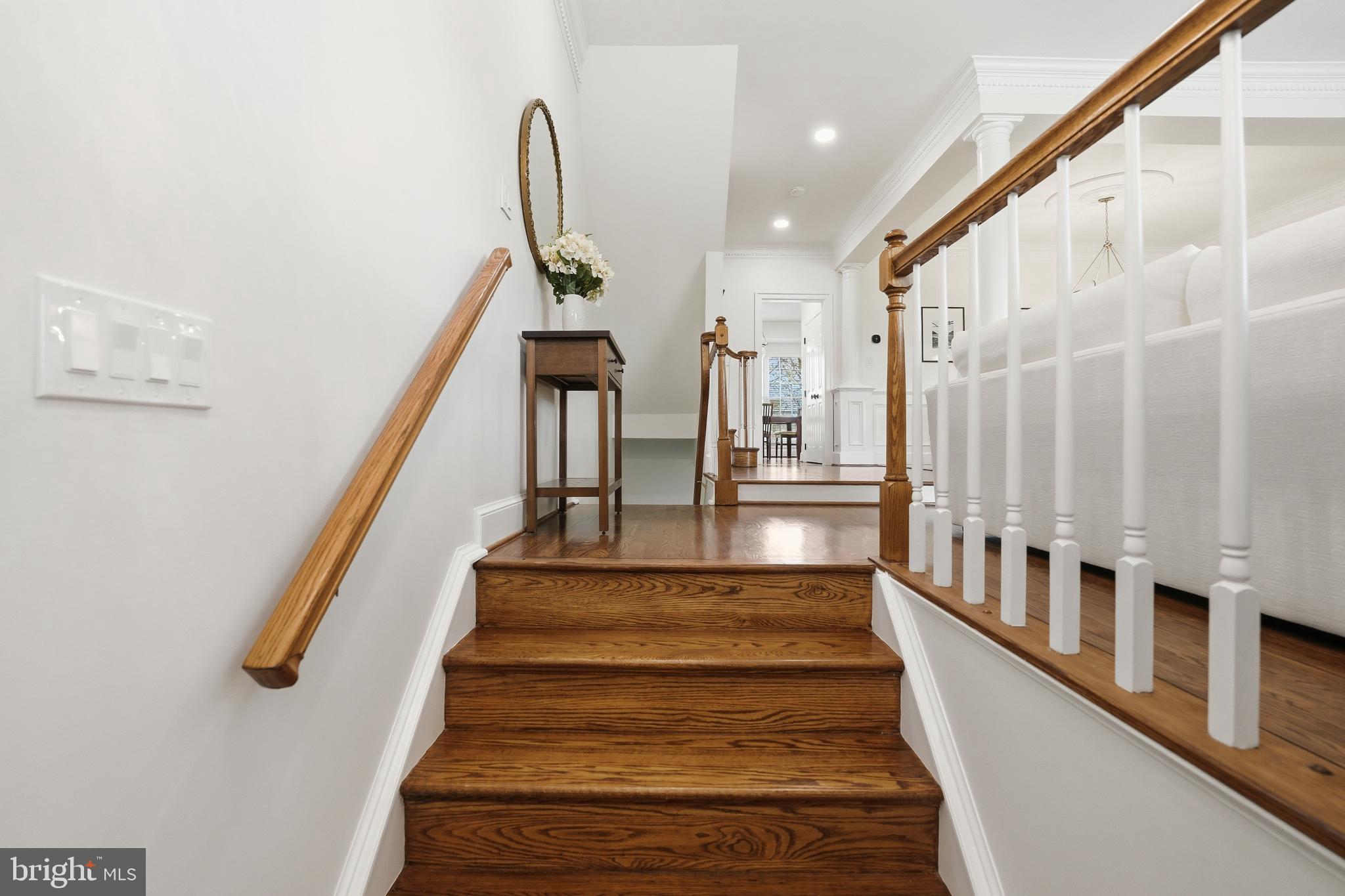 COURTHOUSE SQUARE - Residential