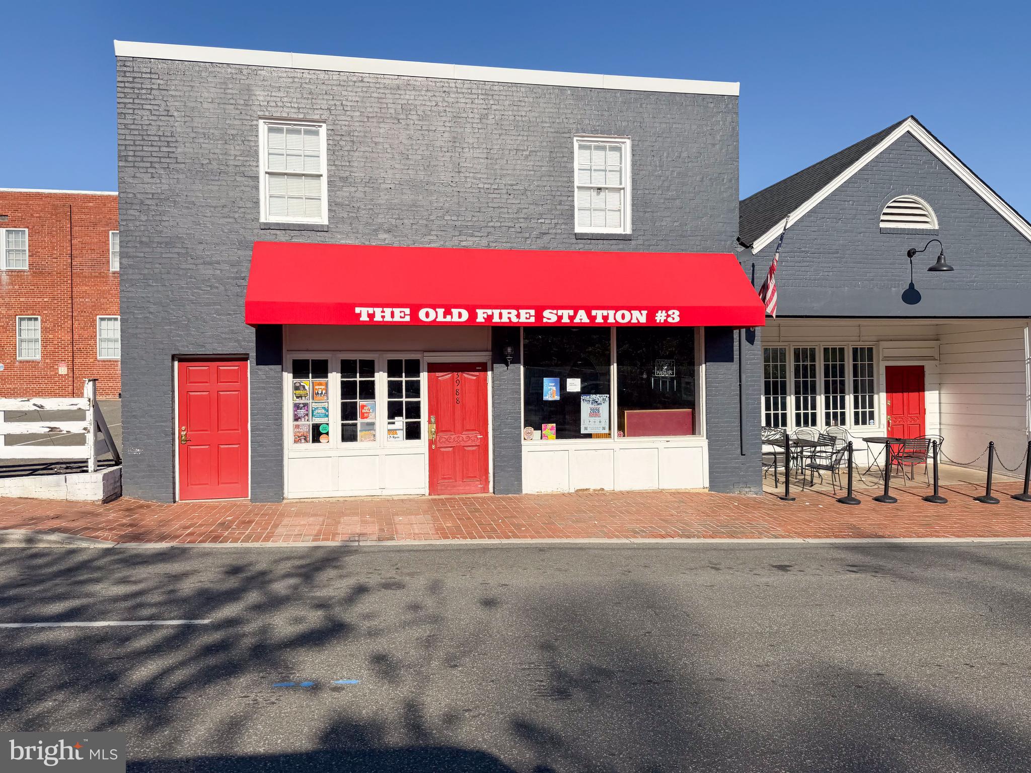 COURTHOUSE SQUARE - Residential