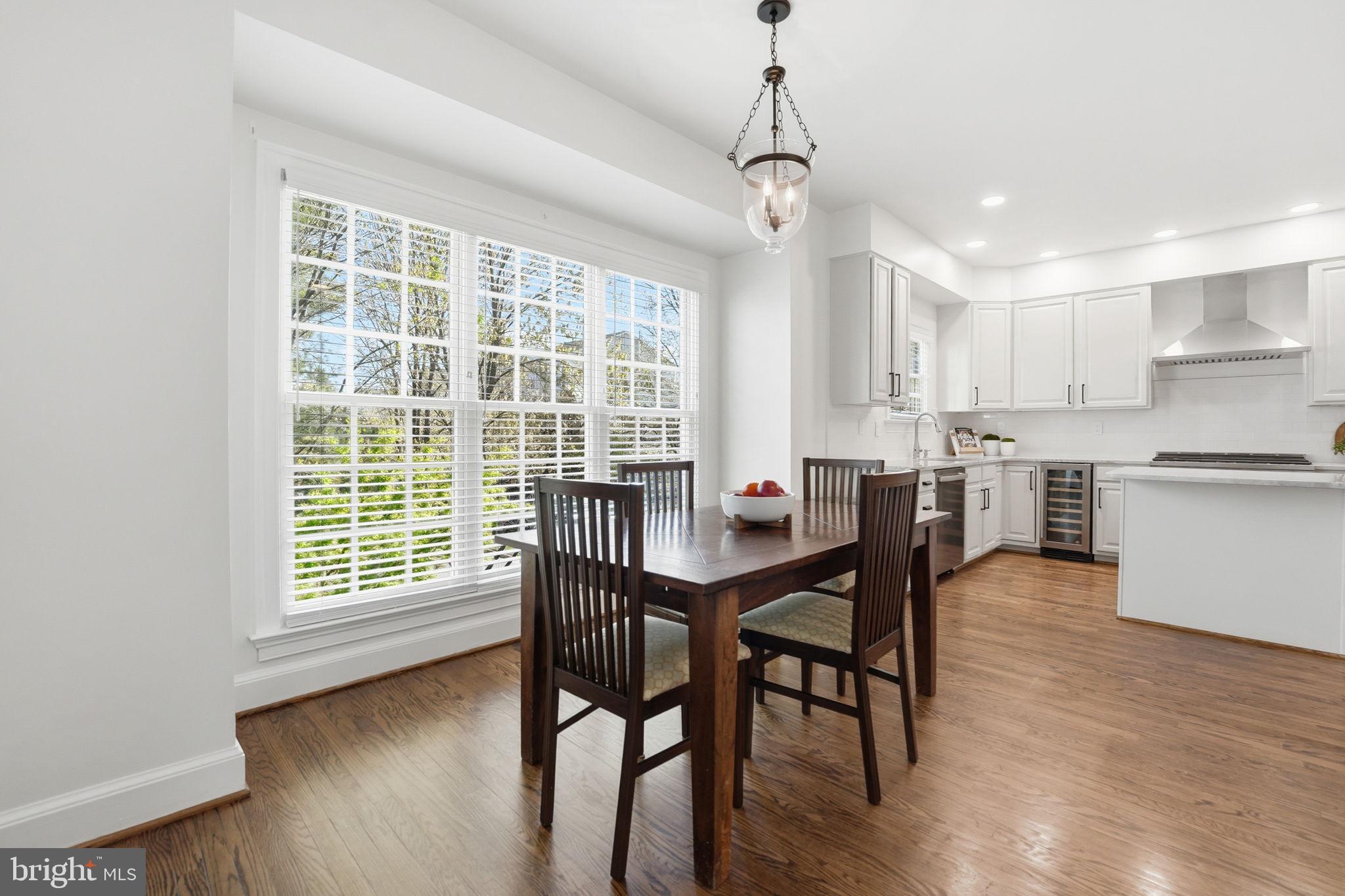 COURTHOUSE SQUARE - Residential