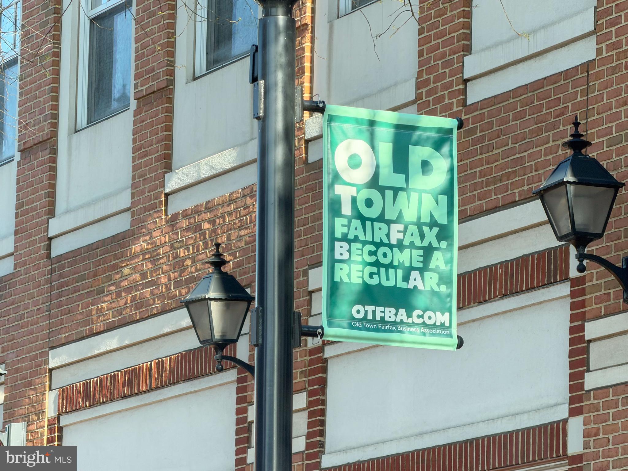 COURTHOUSE SQUARE - Residential