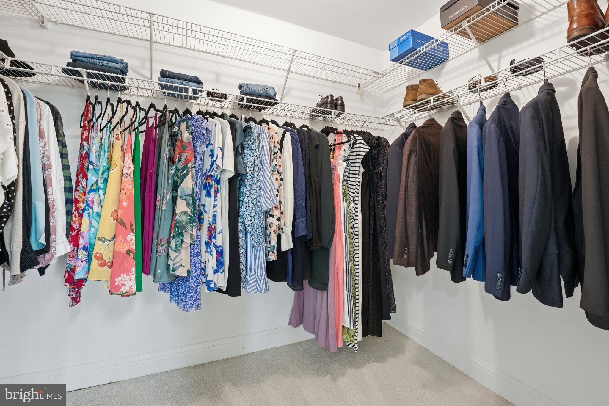 COURTHOUSE SQUARE - Residential