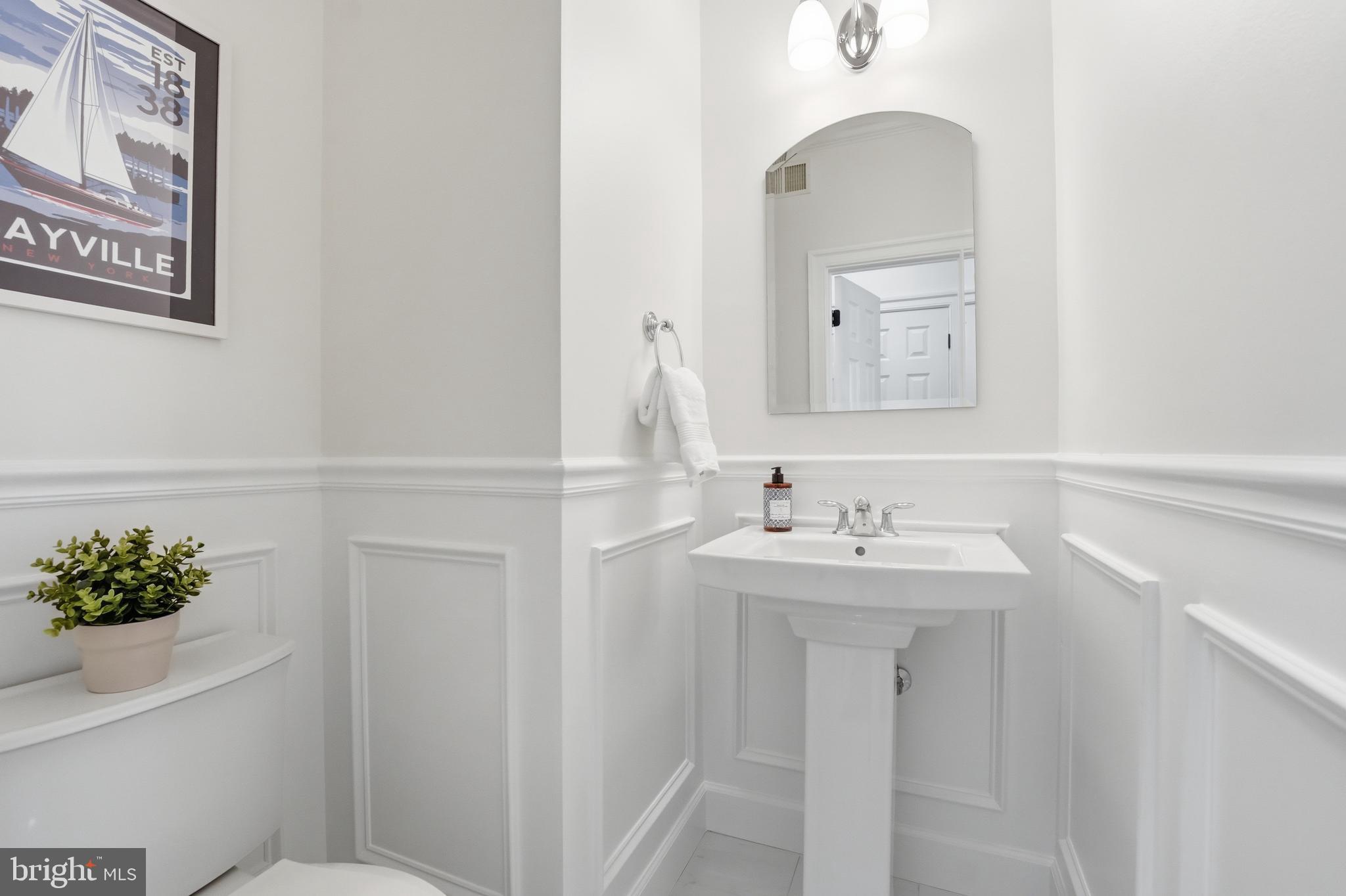 COURTHOUSE SQUARE - Residential