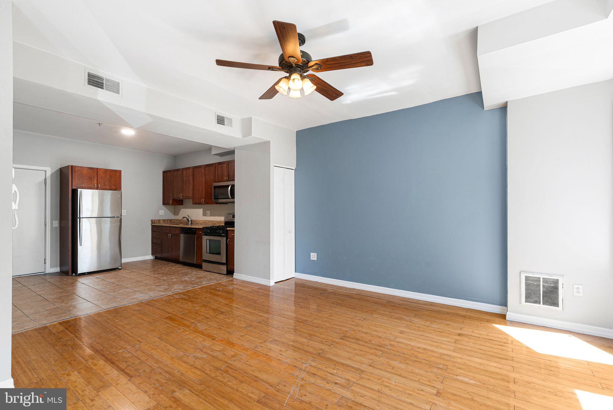800 N 2ND STREET 5