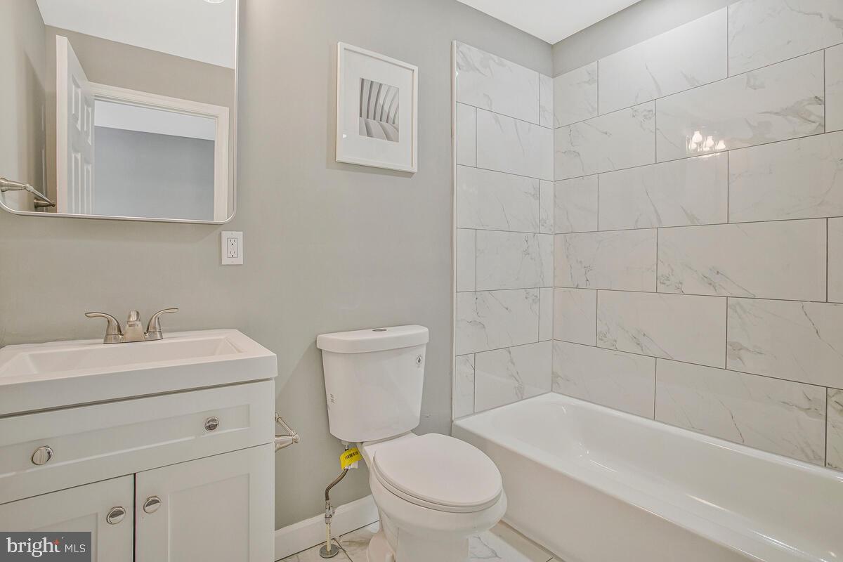 SANDTOWN-WINCHESTER - Residential