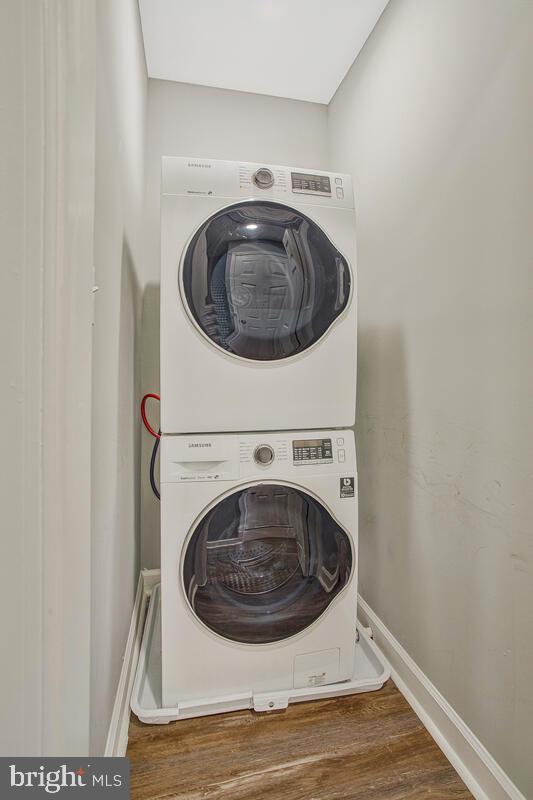 SANDTOWN-WINCHESTER - Residential