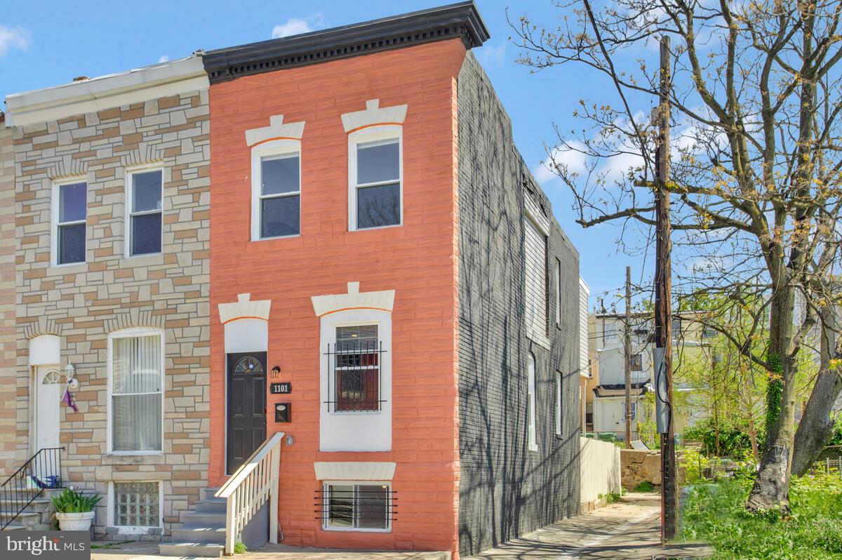 SANDTOWN-WINCHESTER - Residential