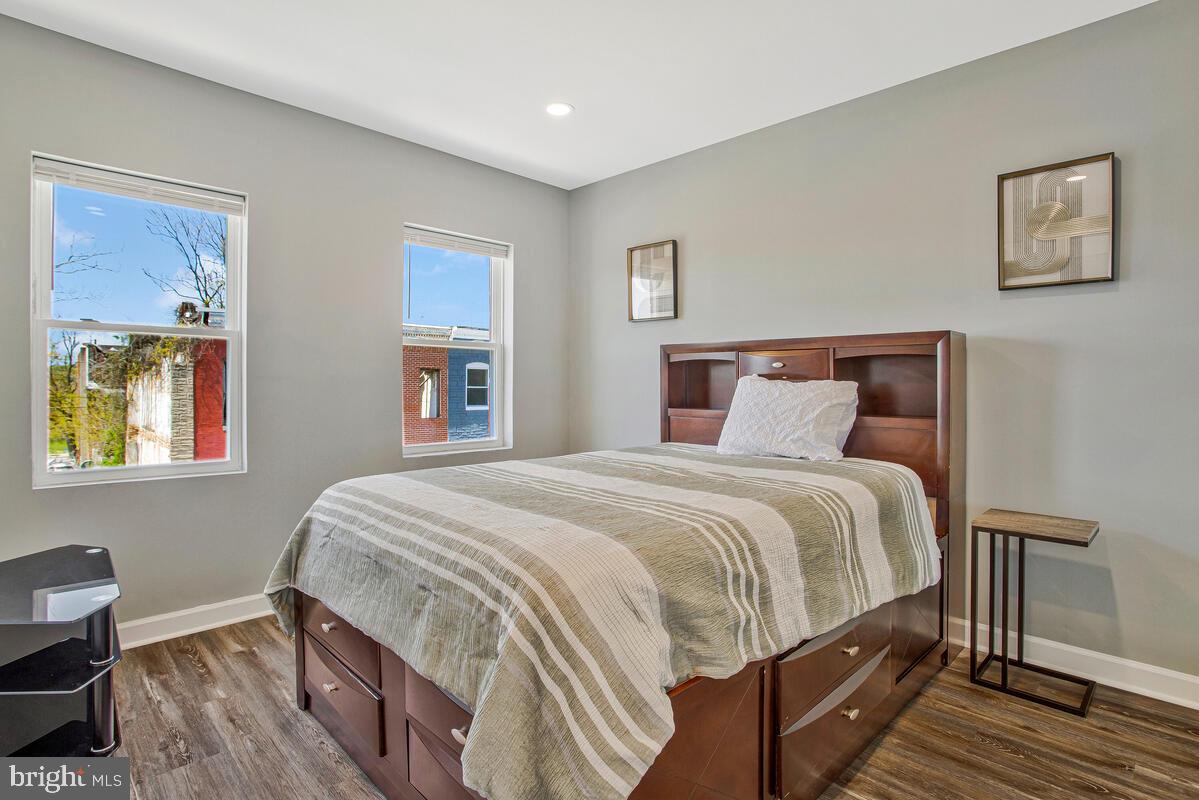 SANDTOWN-WINCHESTER - Residential