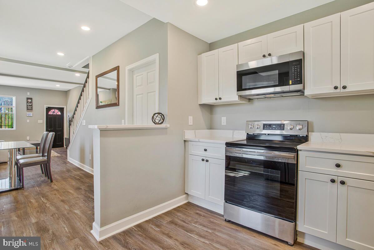 SANDTOWN-WINCHESTER - Residential